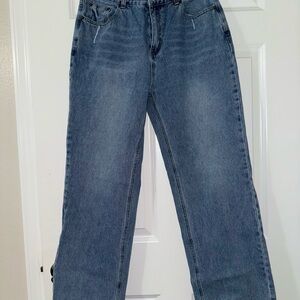 Pink Lily 100% Cotton Straight Leg Jeans Women’s Size 29 • Light Wash Mom Jean